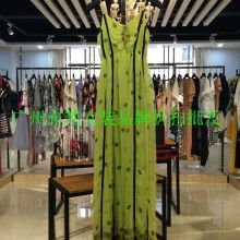 中山炳瑞展示制品厂 匠心工艺，点亮服装品牌视觉之美